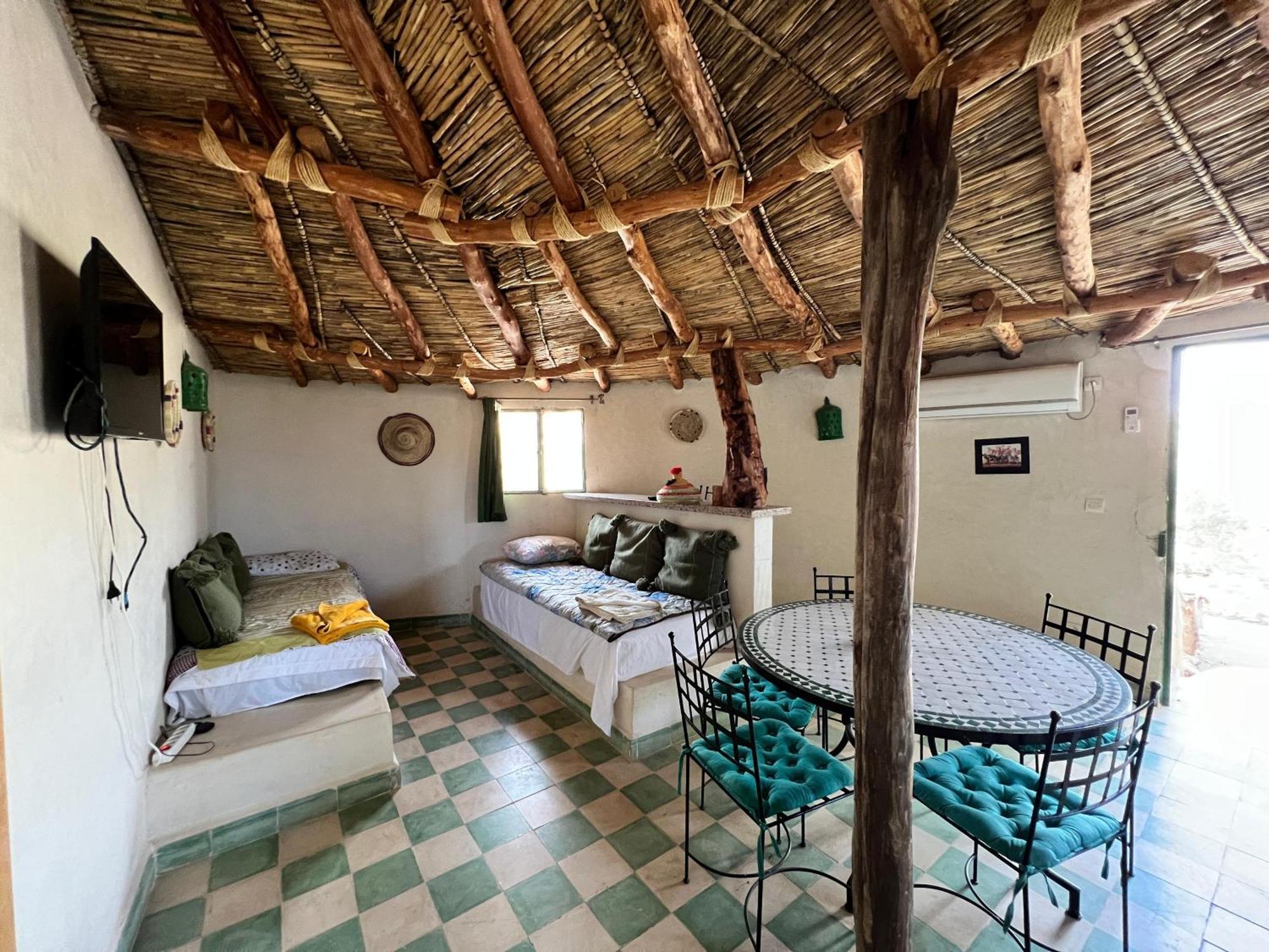 Bed and Breakfast Les Jardins D Amizmiz 6 Piscines Wawizelte Экстерьер фото