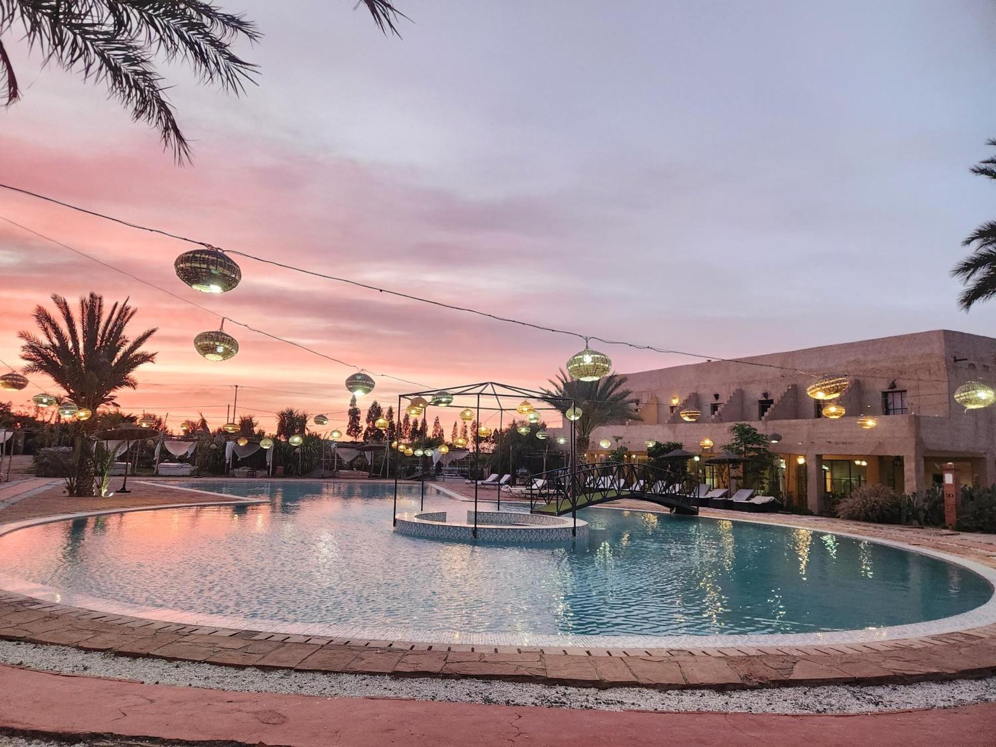 Bed and Breakfast Les Jardins D Amizmiz 6 Piscines Wawizelte Экстерьер фото