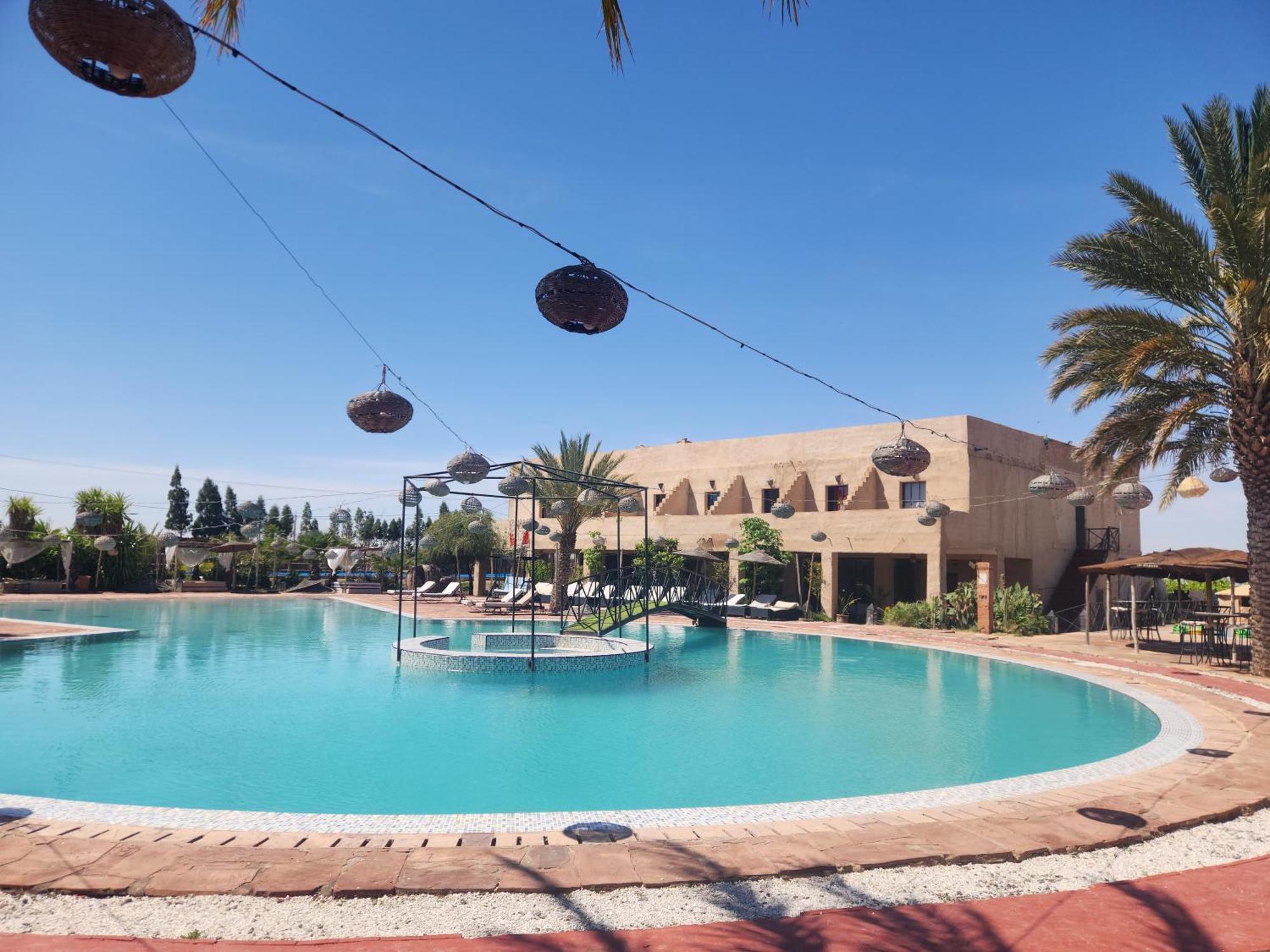 Bed and Breakfast Les Jardins D Amizmiz 6 Piscines Wawizelte Экстерьер фото